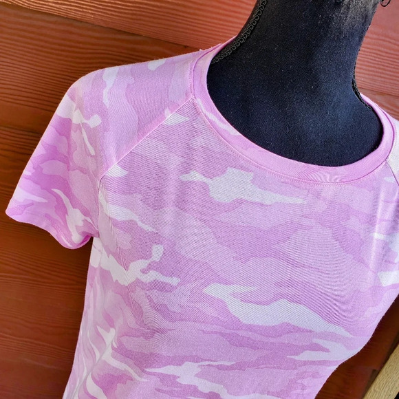 Athletic Works Pink Short Sleeve Camo Tee Size XXL (18) - Picture 4 of 11